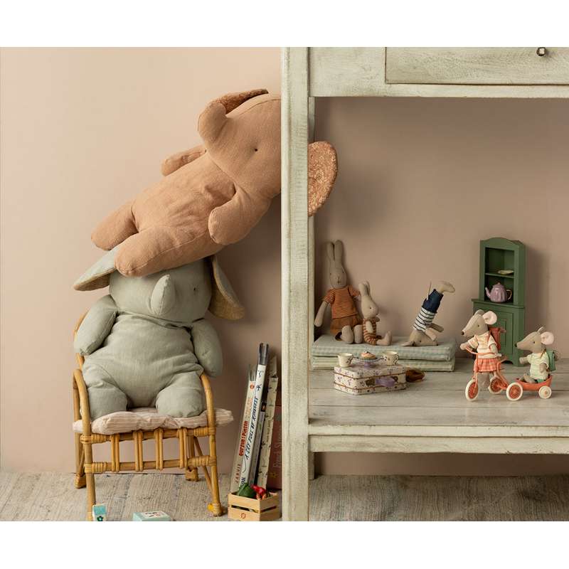 Maileg Safari Vänner - Stor elefant - Puder