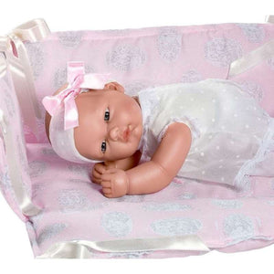 Asi Oli Babydocka - 30 cm - Ljus blommig klänning, pannband och rosa säng