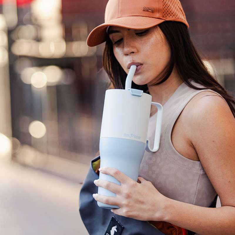 Klean Kanteen Rise Tumbler 1064ml (med sugrör och flip-sugrörslock) - Isblå 