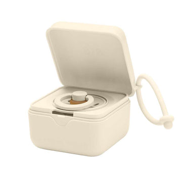 BIBS Tillbehör Nappbox - Suttebox med plats för 3 nappar - Elfenben 