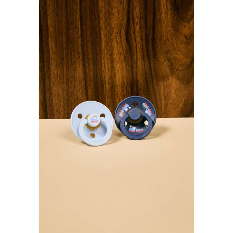 BIBS Rund Colour Sut - 2-Pak - Str. 2 - Naturgummi - Holiday Train - Baby Blue/Steel Blue