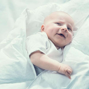 Fossflakes Nordic Sleep 70x100 cm babytäcke och kuddset
